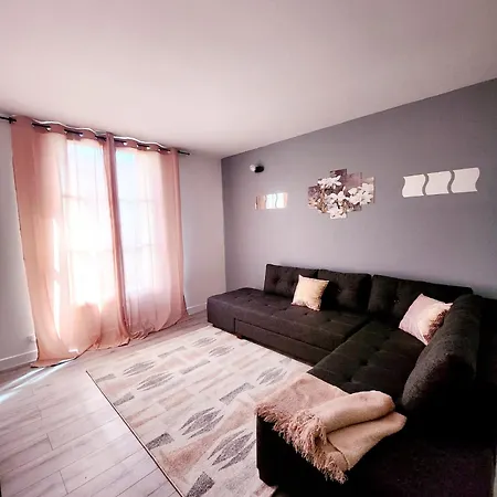 Apartment Le Rose De La Gare Paris