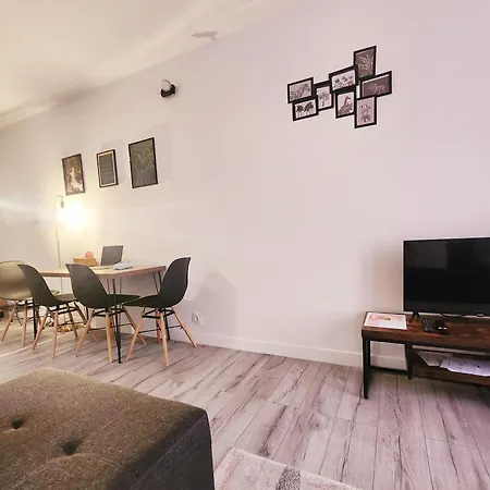 Apartment Le Rose De La Gare Paris